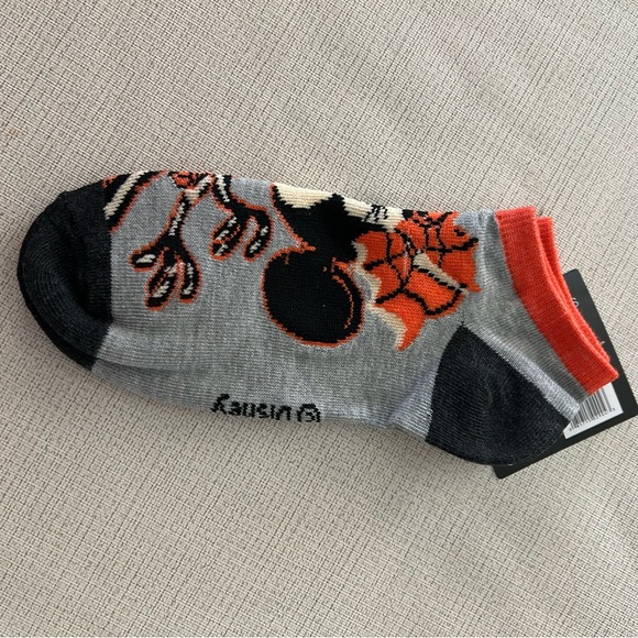 NWT Disney Minnie Mouse Halloween Novelty Ankle Socks - Picture 2 of 7